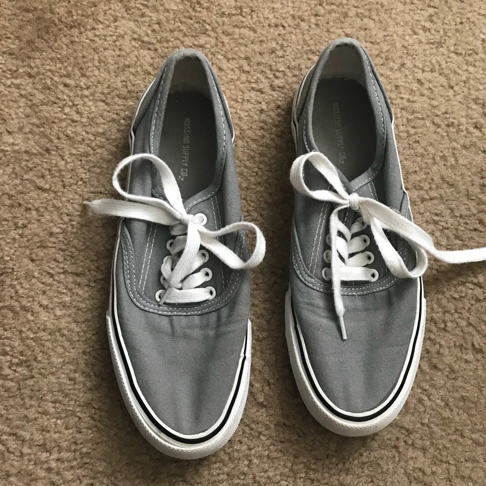 gray sneakers mossimo